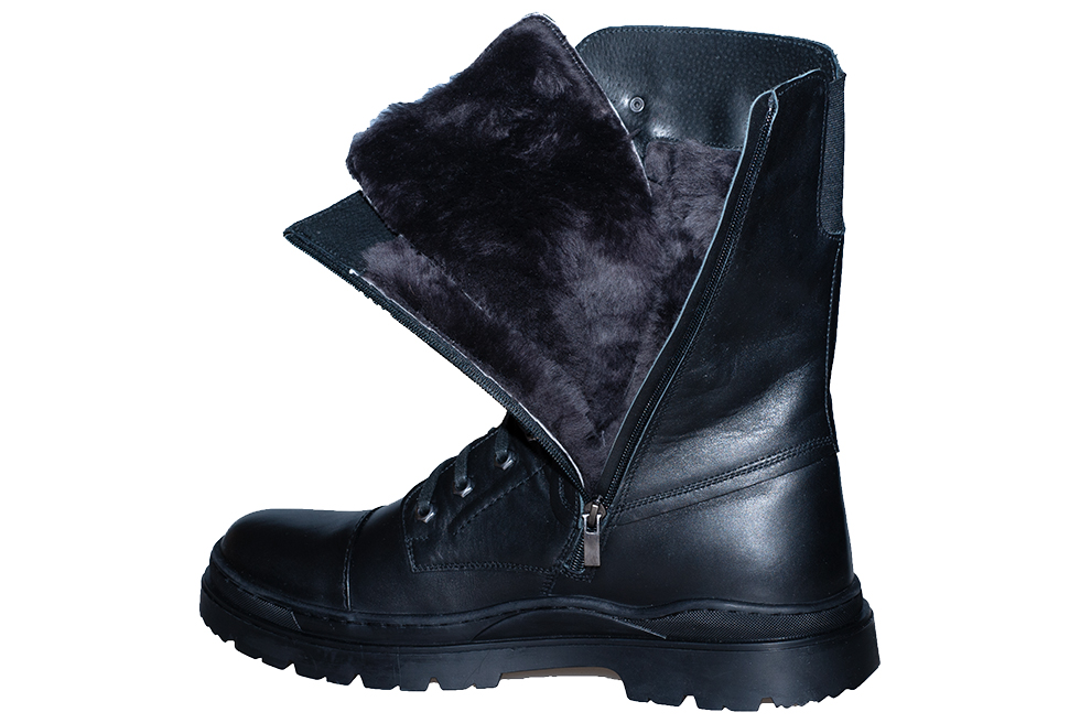 вид обуви слева