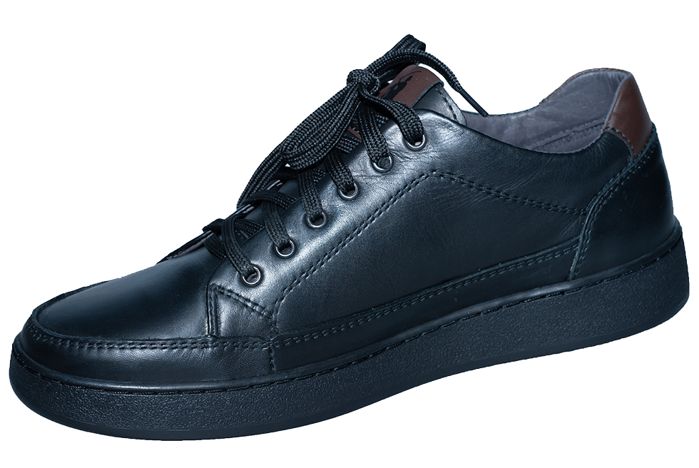 вид обуви слева