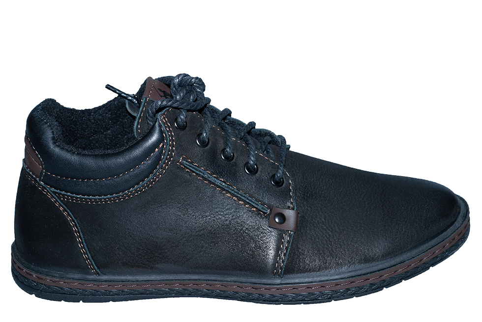 вид обуви слева