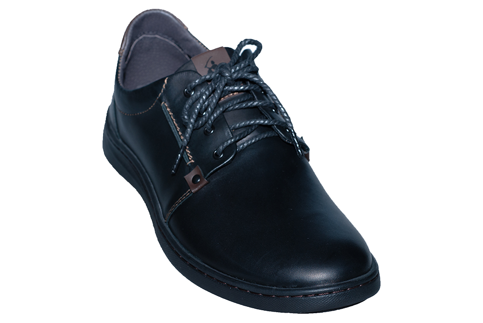 вид обуви слева