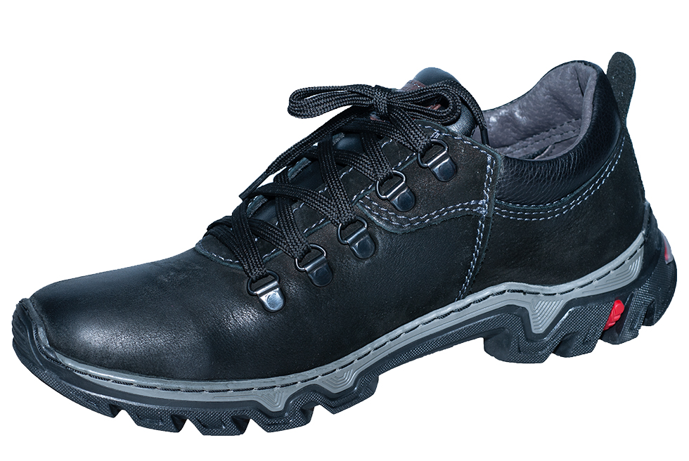 вид обуви слева