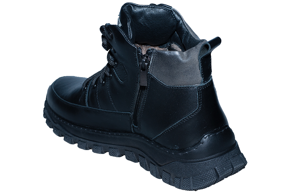 вид обуви слева