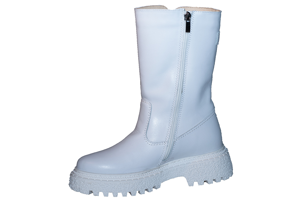 вид обуви слева