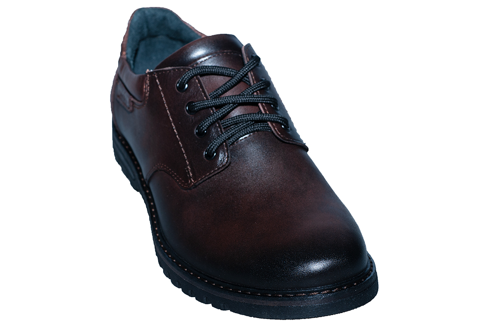 вид обуви слева